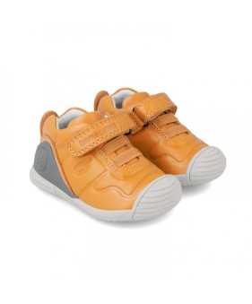 Bota Marrón Piel Bebé Niño/Niña Biomecanics | Envío Gratis +35€